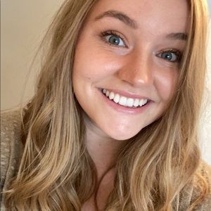 Meet your Posher, Maxie